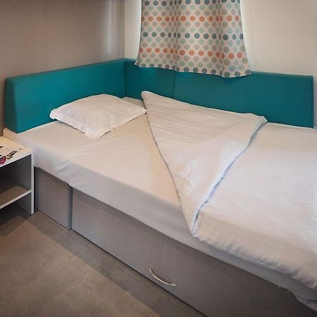 Camping Marvilla Parks Friese Meren - Roan Wijckel Bagian luar foto